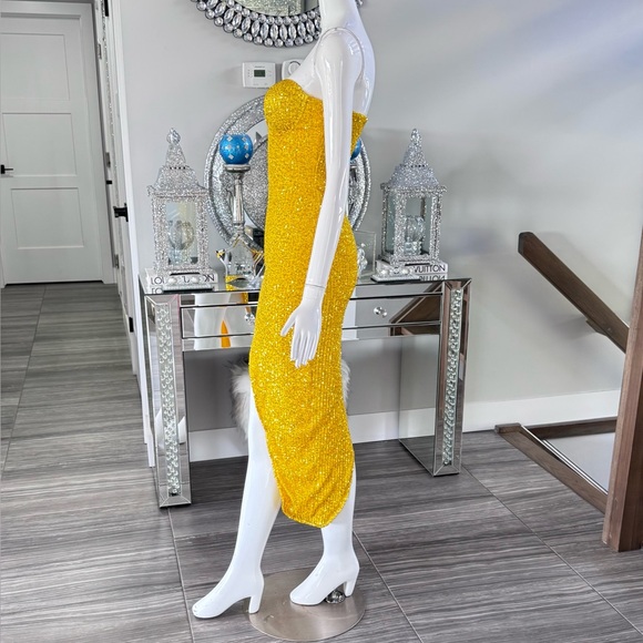 NWOT 🌼 Yellow Sequin Strapless Asymmetrical Dress - Picture 7 of 17